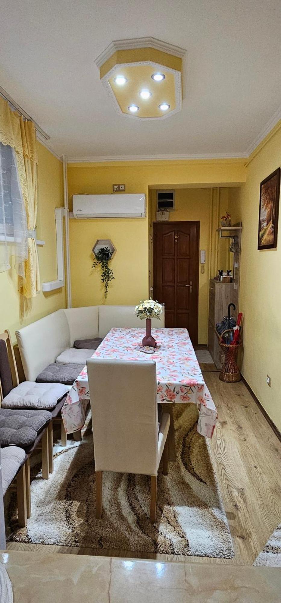 Anna Gyoengye Apartman Дебрецен Екстериор снимка